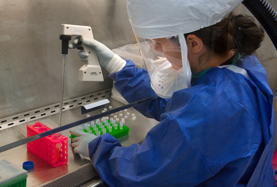 laboratorium mikrobiologiczne komórki in vitro pipeta